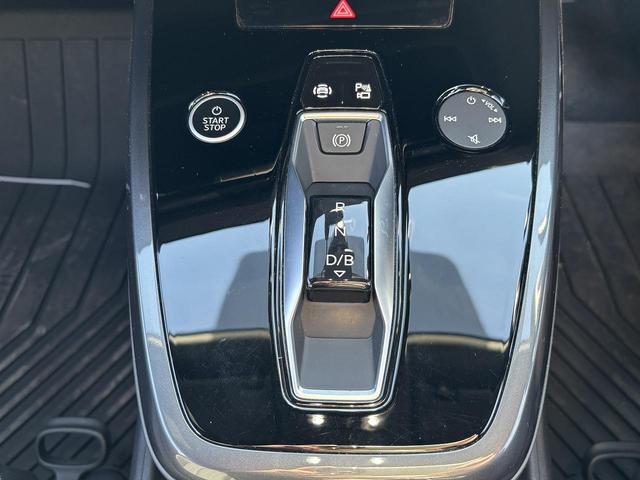 Q4スポーツバック e-トロン 40e-トロン Sライン SラインインテリアプラスPKG マトリクスLEDヘッドライト マルチカラーアンビエントライト パーシャルレザー アンビエントライト ACC レーンアシスト サイドアシスト 全周囲カメラ 純正20インチ(25枚目)