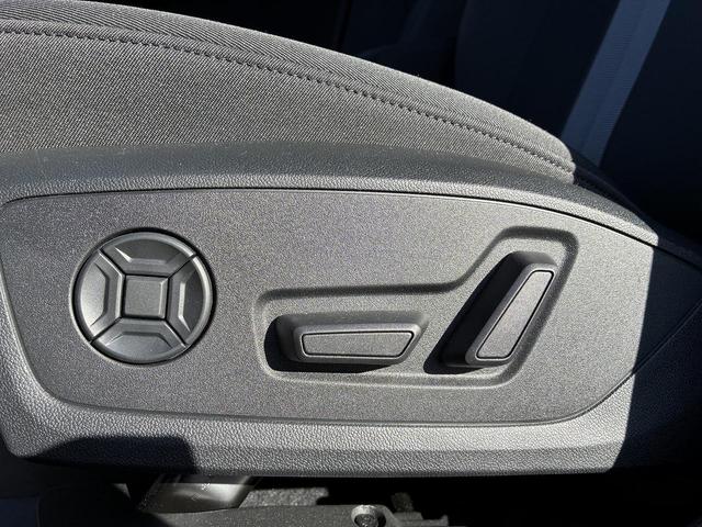 A3 スポーツバック30TFSIアドバンスド コンビニエンス&アシスタンスPKG ナビゲーションPKG テクノロジーPKG シートヒーター サイドアシスト レーンアシスト ACC バックカメラ ワイヤレスチャージ スマホ連携 1オーナー(23枚目)