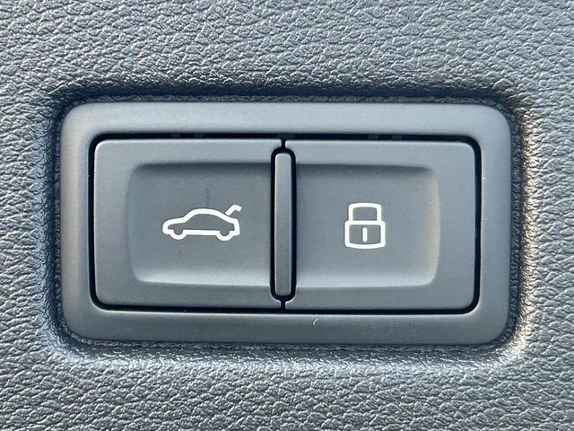 A5スポーツバック 45TFSIクワトロ スポーツ セーフティPKG マトリクスLED 全周囲カメラ ドライブセレクト スマホ連携 ACC レーンアシスト パークアシスト サイドアシスト バーチャルコックピット シートヒーター ホールドアシスト(33枚目)