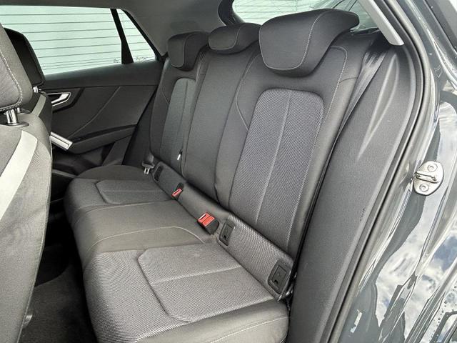 Q2 30TFSIスポーツ オプション17インチAW アシスタンスPKG ナビゲーションPKG レーンアシスト サイドアシスト ACC スマホ連携 バーチャルコックピット バックカメラ シートヒーター 電動リアゲート 1オーナー(15枚目)