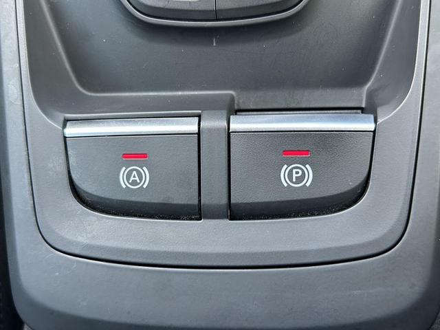 Q2 30TFSIスポーツ オプション17インチAW アシスタンスPKG ナビゲーションPKG レーンアシスト サイドアシスト ACC スマホ連携 バーチャルコックピット バックカメラ シートヒーター 電動リアゲート 1オーナー(27枚目)