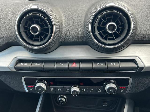 Q2 30TFSIスポーツ オプション17インチAW アシスタンスPKG ナビゲーションPKG レーンアシスト サイドアシスト ACC スマホ連携 バーチャルコックピット バックカメラ シートヒーター 電動リアゲート 1オーナー(29枚目)