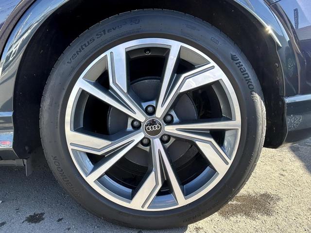 Ｑ４スポーツバック ｅ－トロン ４０ｅ－トロン　Ｓライン　ＳＯＮＯＳ　ＡＲヘッドアップディスプレイ　電動シート　ＭＭＩナビゲーションプロ　２０インチＡＷ　マトリクスＬＥＤヘッドライト　ＡＣＣ　レーンアシスト　サイドアシスト　１オーナー（13枚目）