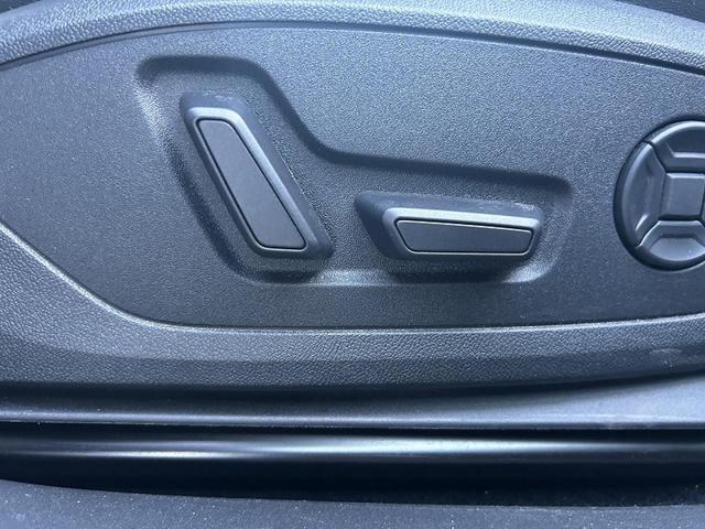 Ｑ４スポーツバック ｅ－トロン ４０ｅ－トロン　Ｓライン　ＳＯＮＯＳ　ＡＲヘッドアップディスプレイ　電動シート　ＭＭＩナビゲーションプロ　２０インチＡＷ　マトリクスＬＥＤヘッドライト　ＡＣＣ　レーンアシスト　サイドアシスト　１オーナー（27枚目）