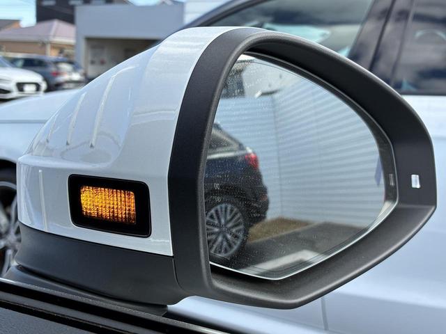 A4 40TDIクワトロ Sライン SラインプラスPKG TVチューナー コンフォートPKG 全周囲カメラ パークアシスト マトリクスLED シートメモリー アンビエントライト スマホ連携 サイドアシスト レーンアシスト 1オーナー(11枚目)