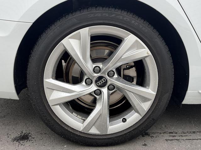 A4 40TDIクワトロ Sライン SラインプラスPKG TVチューナー コンフォートPKG 全周囲カメラ パークアシスト マトリクスLED シートメモリー アンビエントライト スマホ連携 サイドアシスト レーンアシスト 1オーナー(13枚目)