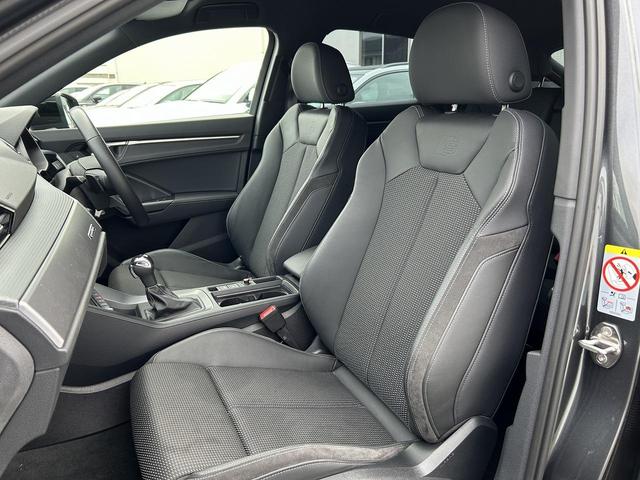 Q3スポーツバック 35TDIクワトロ Sライン ブラックスタイリング コンビニエンスアシスタンスPKG スマホ連携 全周囲カメラ ドライブセレクト ACC レーンアシスト サイドアシスト バーチャルコックピット 1オーナー(14枚目)