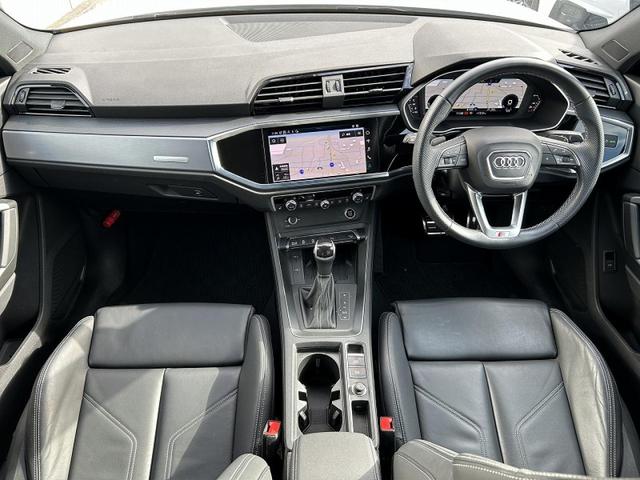Ｑ３ ３５ＴＦＳＩ　Ｓライン　コンビニエンス＆アシスタンスＰＫＧ　プラスＰＫＧ　ブラックスタイリングＰＫＧ　ＯＰ１９インチＡＷ　スマホ連携　ＡＣＣ　レーンアシスト　サイドアシスト　パーシャルレザー　シートヒーター　１オーナー（2枚目）