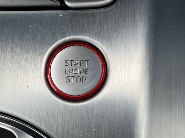 ＴＴＳクーペ ２．０ＴＦＳＩ　クワトロ　エクステンデットレザーＰＫＧ　アシスタンスＰＫＧ　Ｂ＆Ｏ　ファインナッパーレザー　レッドキャリパー　ホールドアシスト　シートヒーター　アドバンスドキー　可変式リヤ　ビルトインＥＴＣ　バックカメラ（9枚目）