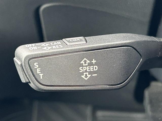 ＴＴＳクーペ アーバンスポーツリミテッド　１１０台限定車　アシスタンスＰＫＧ　Ｂａｎｇ＆Ｏｌｕｆｓｅｎ　レッドブレーキキャリパー　ファインナッパレザー　プライバシーガラス　クルーズコントロール　バックカメラ　限定カラー（7枚目）