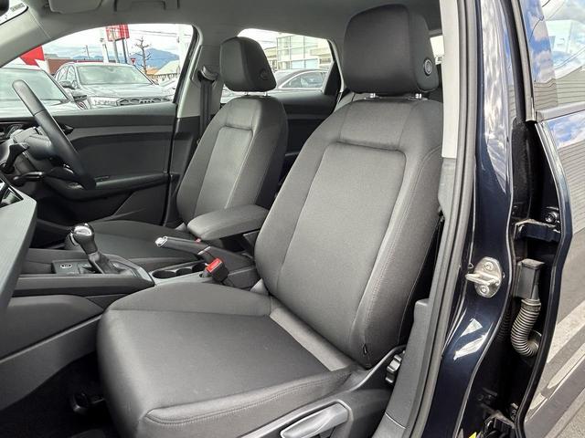 ���y�O�ȃt�@�u���b�N�V�[�g�z�w���X�́A�֓��ő�K�͂̍݌ɑ䐔��W�����Ă���܂��B���ꂽ���[�h�ɂ��ԗ���ۊǂ��Ă���܂��̂ŁA���\��̏�ł̂�������������߂��Ă���܂��I�x