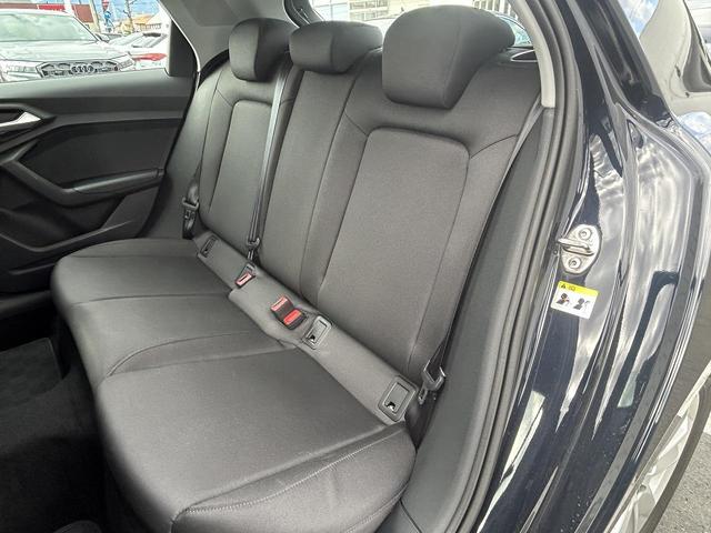 ���y��ȃt�@�u���b�N�V�[�g�z�w���X�́A�֓��ő�K�͂̍݌ɑ䐔��W�����Ă���܂��B���ꂽ���[�h�ɂ��ԗ���ۊǂ��Ă���܂��̂ŁA���\��̏�ł̂�������������߂��Ă���܂��I�x