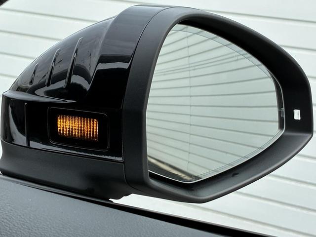 ���}�g���N�X�k�d�c�w�b�h���C�g�z��u���ǂ�ŕK�v�ȏꏊ�ɂ̂݌����R���g���[�����I�m�ɏƂ炷�P�O���ʂ�̊v�V�̃��C�e�B���O�e�N�m���W�[�B