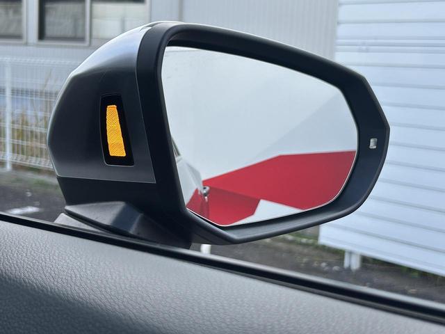 ＳＱ２ ベースグレード　インテリアデザインＰＫＧ　アシスタンスＰＫＧ　ＯＰ１９インチＡＷ　レッドブレーキキャリパー　ナビゲーションＰＫＧ　バーチャルＣＰ　レーンアシスト　サイドアシスト　ファインナッパレザー　シートヒーター（11枚目）