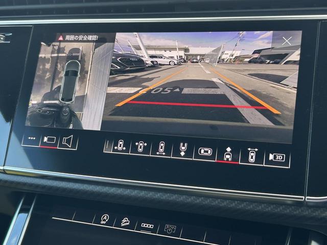 ���}���`�A�J���[�A���r�G���g���C�g�w�R�O�F�̒�����D���ȐF���I�ׂ�̂ŁA�C����V�`���G�[�V�����ɍ��킹�Ă��ł��C���~�l�[�V�����̐F��ς��邱�Ƃ��\�ƂȂ�܂��B�x