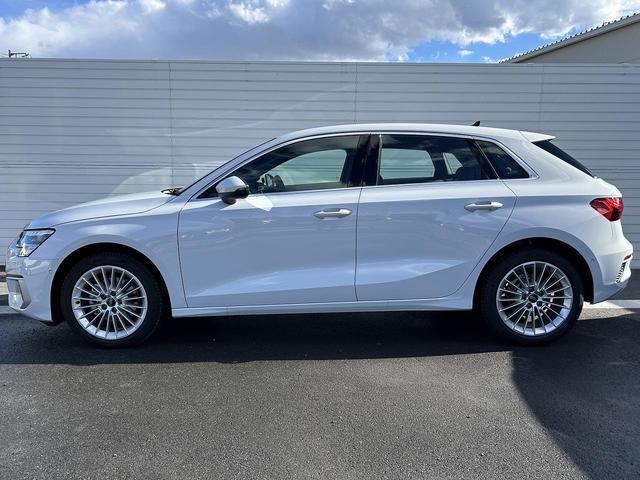 ���_�ސ쌧���łT�X�܉^�c�̂`���������K�f�B�[���[�B�`�`�`�Ó�A�`�������Ó�A�`�������������A�`�������`���A�`�������˒˂̂T�X�܂��^�c���Ă���܂��B�O���[�v�݌ɂP�R�O��I�S�ď��k�\�ł��I