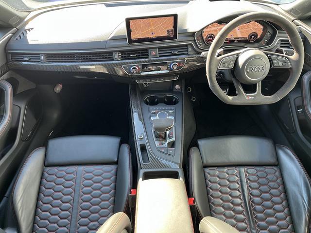 ＲＳ５スポーツバック ベースグレード　ＲＳデザインＰＫＧ　アシスタンスＰＫＧ　Ｂ＆Ｏ　ヘッドアップディスプレイ　マトリクスＬＥＤ　デコラティブパネルカーボン　シートマッサージ　レッドキャリパー　ファインナッパレザー　アンビエントライト（2枚目）