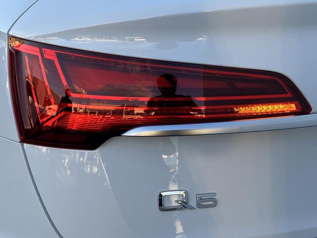 Ｑ５スポーツバック ４０ＴＤＩクワトロ　Ｓライン　ＳラインプラスＰＫＧ　ＴＶチューナー　全席シートヒーター　アンビエントライト　パークアシスト　全周囲カメラ　ＡＣＣ　レーンアシスト　サイドアシスト　スマホ連携　マトリクスＬＥＤ　１オーナー（22枚目）