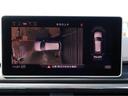 ●アラウンドビューカメラ『車両の4つのカメラから得た映像を合成し、上空から眺めているような映像をモニターに映し出します。車両周辺の歩行者や障害物などの発見に役立ちます。』