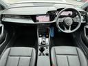 【認定中古車】高度な訓練・教育を受けたＡｕｄｉ専門のテクニシャンが、１００項目にもおよぶ精密な点検を実施。すべてをクリアしたＡｕｄｉ車だけがあなたのお手元に届けられます。