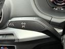 ●レーンアシスト『60km/h 以上での走行時にドライバーの不注意によってクルマがレーンをはみ出しそうになると、クルマをレーンに戻す方向にステアリングをアシストします。』
