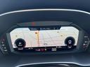 Ｑ３ ３５ＴＦＳＩ　Ｓライン　ブラックスタイリングＰＫＧ　プラスＰＫＧ　コンビニ＆アシスタンスＰＫＧ　スマホ連携　ワイヤレスチャージ　パーシャルレザー　１９インチＡＷ　全周囲カメラ　アンビエントライト　サイドアシスト　１オーナー（3枚目）