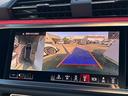 サラウンドビューカメラ『車両の4つのカメラから得た映像を合成し、上空から眺めているような映像をモニターに映し出します。車両周辺の歩行者や障害物などの発見に役立ちます。』