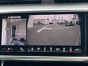 ●サラウンドビューカメラ『車両の4つのカメラから得た映像を合成し、上空から眺めているような映像をモニターに映し出します。車両周辺の歩行者や障害物などの発見に役立ちます。』
