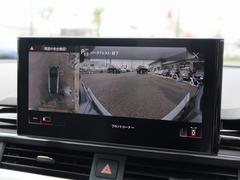 ●サラウンドビューカメラ『車両の４つのカメラから得た映像を合成し、上空から眺めているような映像をモニターに映し出します。車両周辺の歩行者や障害物などの発見に役立ちます。』 4