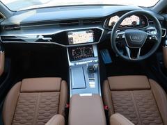 ●【認定中古車】Ａｕｄｉ専門のテクニシャンが、１００項目にもおよぶ精密な点検を実施。すべてをクリアしたＡｕｄｉ車のみが対象となります。 2