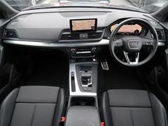 【認定中古車】Ａｕｄｉ専門のテクニシャンが、１００項目にもおよぶ精密な点検を実施。すべてをクリアしたＡｕｄｉ車のみが対象となります。 2