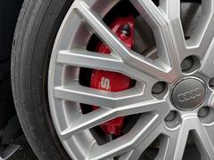 ϣХåɥ֥졼ѡ­ΰݤäȥݡƥˤʤꡢܤ⥹å˰ޤޤ 4