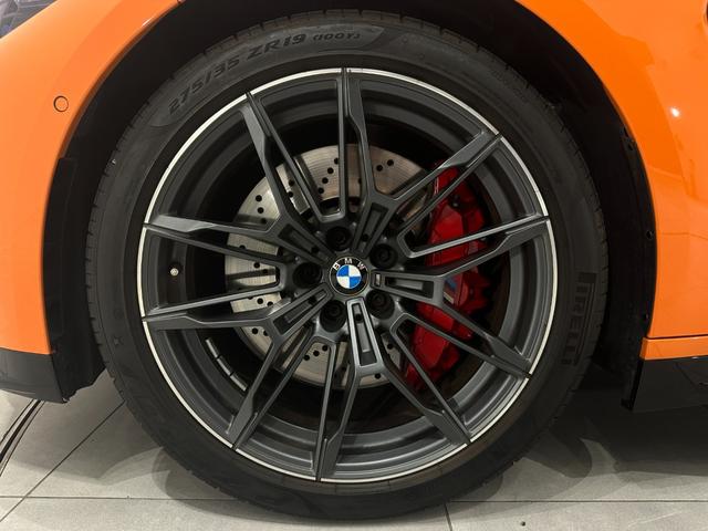 Ｍ４クーペ　コンペティション　ワンオーナーキャラミオレンジ／ブラック革アダプティブＭサスＭ　Ｃａｒｂｏｎ　バケット　シートＢＭＷレーザーライトＨａｒｍａｎ／Ｋａｒｄｏｎパークアシスト＋ＨＵＤＴＶジェスチャーＣ純正Ｆ１９Ｒ２０ＡＷ(42枚目)