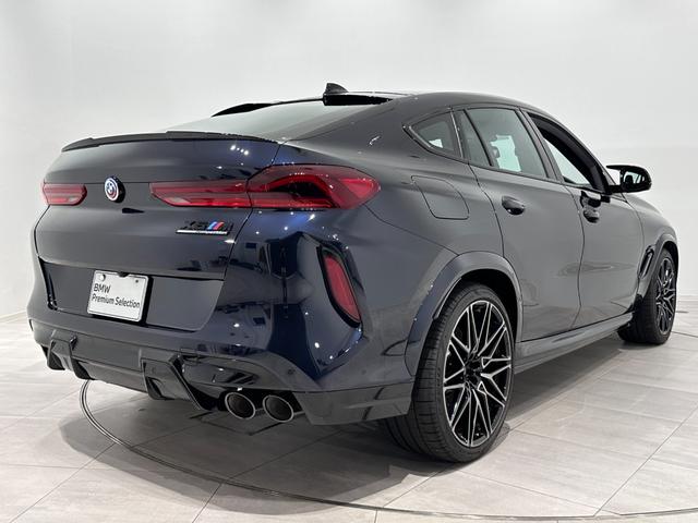 Ｘ６ Ｍ コンペティション　タルマブラウン革Ｆクライメートシートソフトクローズドアドリンク　ホルダー　温度調整レーザーライトパークアシスト＋　Ｈａｒｍａｎ／ＫａｒｄｏｎサウンドインテリアカーボンジェスチャーＣ純正２１／２２ＡＷ（5枚目）