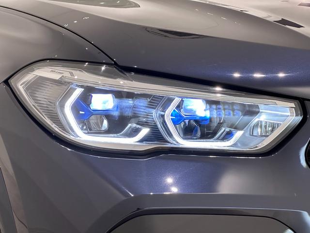 Ｘ６ Ｍ コンペティション　タルマブラウン革Ｆクライメートシートソフトクローズドアドリンク　ホルダー　温度調整レーザーライトパークアシスト＋　Ｈａｒｍａｎ／ＫａｒｄｏｎサウンドインテリアカーボンジェスチャーＣ純正２１／２２ＡＷ（9枚目）