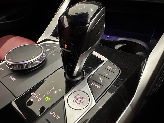 ４シリーズ Ｍ４４０ｉ　ｘＤｒｉｖｅクーペ　ワンオーナー赤革ＦシートヒーターオートトランクＭスポーツブレーキ／デフアダプティブＭサスサンルーフＨａｒｍａｎ／ＫａｒｄｏｎサウンドレーザーライトＤアシストプロパークアシスト＋ＨＵＤＴＶ純正９ＡＷ（26枚目）