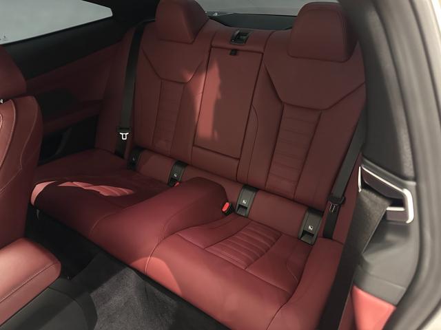 ４シリーズ Ｍ４４０ｉ　ｘＤｒｉｖｅクーペ　ワンオーナー赤革ＦシートヒーターオートトランクＭスポーツブレーキ／デフアダプティブＭサスサンルーフＨａｒｍａｎ／ＫａｒｄｏｎサウンドレーザーライトＤアシストプロパークアシスト＋ＨＵＤＴＶ純正９ＡＷ（43枚目）