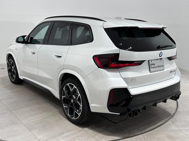 X1 M35i xDrive 全国2年保証ヴェガンザコーラルレッドF電動シートヒーターオートトランクアダプテイブMサスMスポーツブレーキUVカットガラスアダプテイブLEDライトHarman KardonDパークアシスト純正20AW(7枚目)
