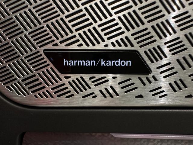 X1 M35i xDrive 全国2年保証ヴェガンザコーラルレッドF電動シートヒーターオートトランクアダプテイブMサスMスポーツブレーキUVカットガラスアダプテイブLEDライトHarman KardonDパークアシスト純正20AW(17枚目)