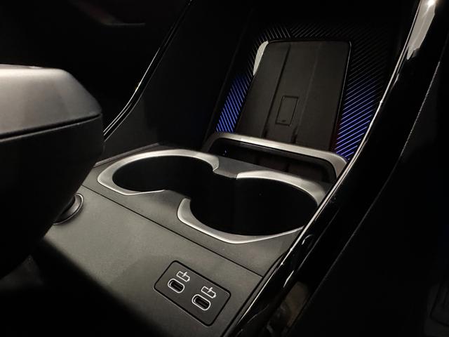 X1 M35i xDrive 全国2年保証ヴェガンザコーラルレッドF電動シートヒーターオートトランクアダプテイブMサスMスポーツブレーキUVカットガラスアダプテイブLEDライトHarman KardonDパークアシスト純正20AW(23枚目)