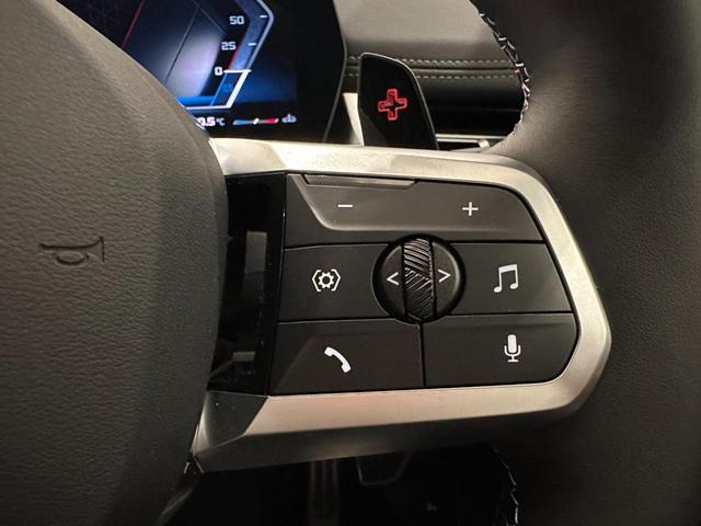 X1 M35i xDrive 全国2年保証ヴェガンザコーラルレッドF電動シートヒーターオートトランクアダプテイブMサスMスポーツブレーキUVカットガラスアダプテイブLEDライトHarman KardonDパークアシスト純正20AW(29枚目)