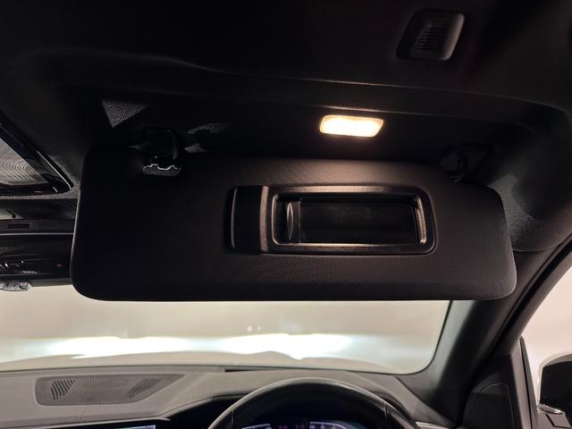 Ｘ５ ｘＤｒｉｖｅ　３５ｄ　Ｍスポーツ　全国２年保証ワンオーナー黒革シートヒーターソフトクローズドアアダプティブＭサスパノラマルーフドリンクホルダー温冷アダプティブＬＥＤライトＤアシストプロパークアシスト＋ＴＶＨＵＤ　ジェスチャーＣ２１ＡＷ（19枚目）