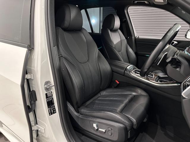 Ｘ５ ｘＤｒｉｖｅ　３５ｄ　Ｍスポーツ　全国２年保証ワンオーナー黒革シートヒーターソフトクローズドアアダプティブＭサスパノラマルーフドリンクホルダー温冷アダプティブＬＥＤライトＤアシストプロパークアシスト＋ＴＶＨＵＤ　ジェスチャーＣ２１ＡＷ（40枚目）