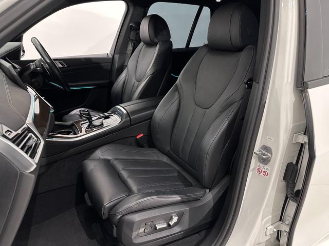 Ｘ５ ｘＤｒｉｖｅ　３５ｄ　Ｍスポーツ　全国２年保証ワンオーナー黒革シートヒーターソフトクローズドアアダプティブＭサスパノラマルーフドリンクホルダー温冷アダプティブＬＥＤライトＤアシストプロパークアシスト＋ＴＶＨＵＤ　ジェスチャーＣ２１ＡＷ（42枚目）