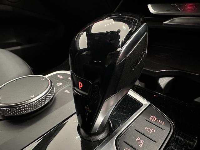 Ｘ３ ｘＤｒｉｖｅ　２０ｄ　Ｍスポーツ　全国２年保証ブラックレザーシートヒーターコンフォートアクセスオートトランクパノラマルーフＨａｒｍａｎ／ＫａｒｄｏｎサウンドアダプティブＬＥＤライトＤアシストプロパークアシスト＋ＴＶＨＵＤ純正２０ＡＷ（24枚目）