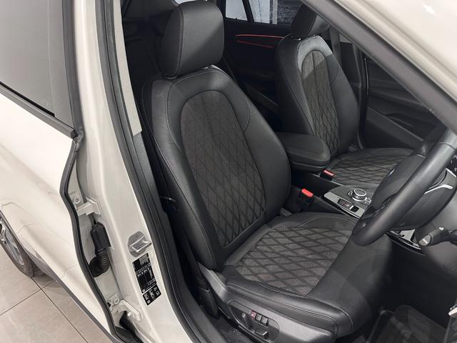 Ｘ１ ｘＤｒｉｖｅ　１８ｄ　ｘライン　全国２年保証コンフォートアクセスオートトランクリヤカメラ前後ＰＤＣＦ電動シートＬＥＤライトＤアシスト＋ＡＣＣパークアシストドラレコ純正１８ＡＷ（34枚目）
