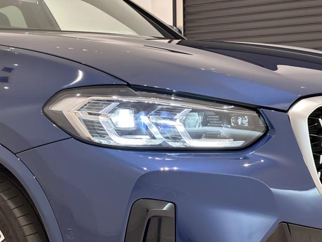 Ｘ４ ｘＤｒｉｖｅ　２０ｄ　Ｍスポーツ　全国２年保証ブラックレザーＦアクティブ　ベンチレーションシートアダプティブ　ＬＥＤ　ヘッドライトパノラマルーフＨａｒｍａｎ／ＫａｒｄｏｎサウンドＨＵＤＴＶＤアシストプロパークアシスト＋純正１９ＡＷ（9枚目）