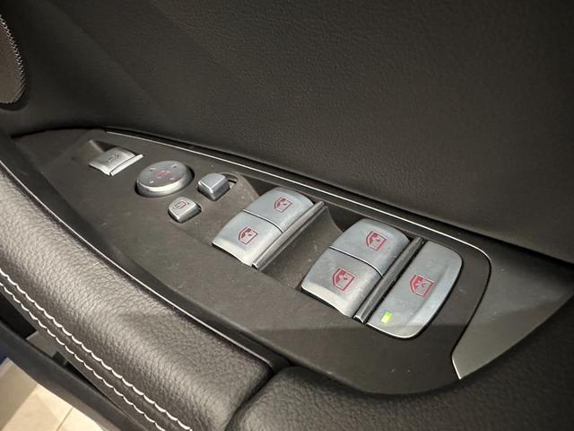 Ｘ４ ｘＤｒｉｖｅ　２０ｄ　Ｍスポーツ　全国２年保証ブラックレザーＦアクティブ　ベンチレーションシートアダプティブ　ＬＥＤ　ヘッドライトパノラマルーフＨａｒｍａｎ／ＫａｒｄｏｎサウンドＨＵＤＴＶＤアシストプロパークアシスト＋純正１９ＡＷ（17枚目）