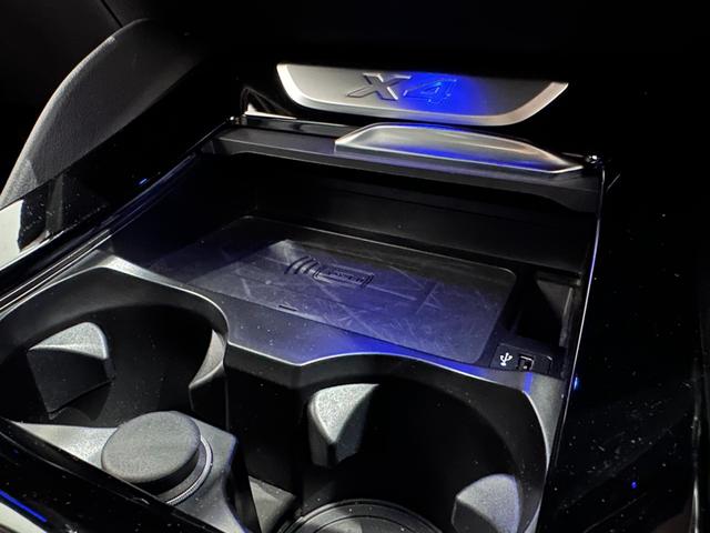 Ｘ４ ｘＤｒｉｖｅ　２０ｄ　Ｍスポーツ　全国２年保証ブラックレザーＦアクティブ　ベンチレーションシートアダプティブ　ＬＥＤ　ヘッドライトパノラマルーフＨａｒｍａｎ／ＫａｒｄｏｎサウンドＨＵＤＴＶＤアシストプロパークアシスト＋純正１９ＡＷ（23枚目）