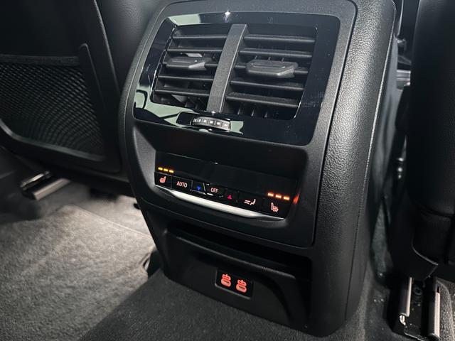 Ｘ４ ｘＤｒｉｖｅ　２０ｄ　Ｍスポーツ　全国２年保証ブラックレザーＦアクティブ　ベンチレーションシートアダプティブ　ＬＥＤ　ヘッドライトパノラマルーフＨａｒｍａｎ／ＫａｒｄｏｎサウンドＨＵＤＴＶＤアシストプロパークアシスト＋純正１９ＡＷ（36枚目）